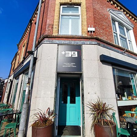 Hotel Sgwar Menai Bridge Exterior foto